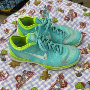 Nike Women's Blue and Green Shoes
